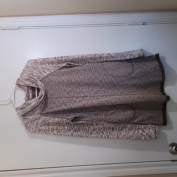 Hem & Thread Cowl Neck Top Size Small - Picture 1 of 8